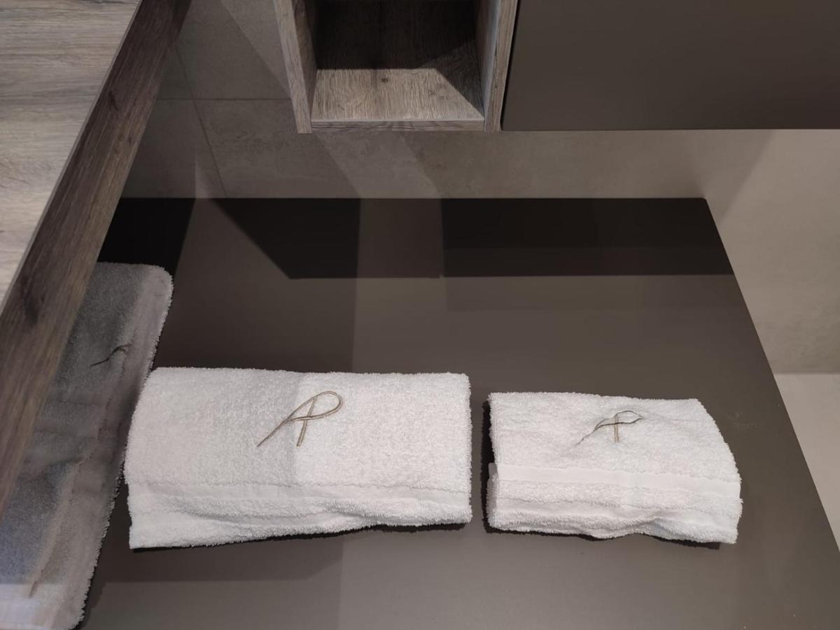 Al Ponte Design Apartment โกเนลยาโน ภายนอก รูปภาพ