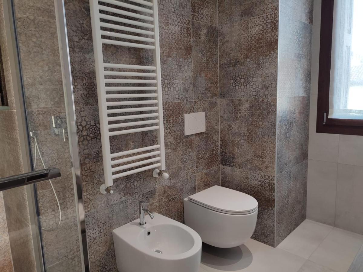 Al Ponte Design Apartment โกเนลยาโน ภายนอก รูปภาพ