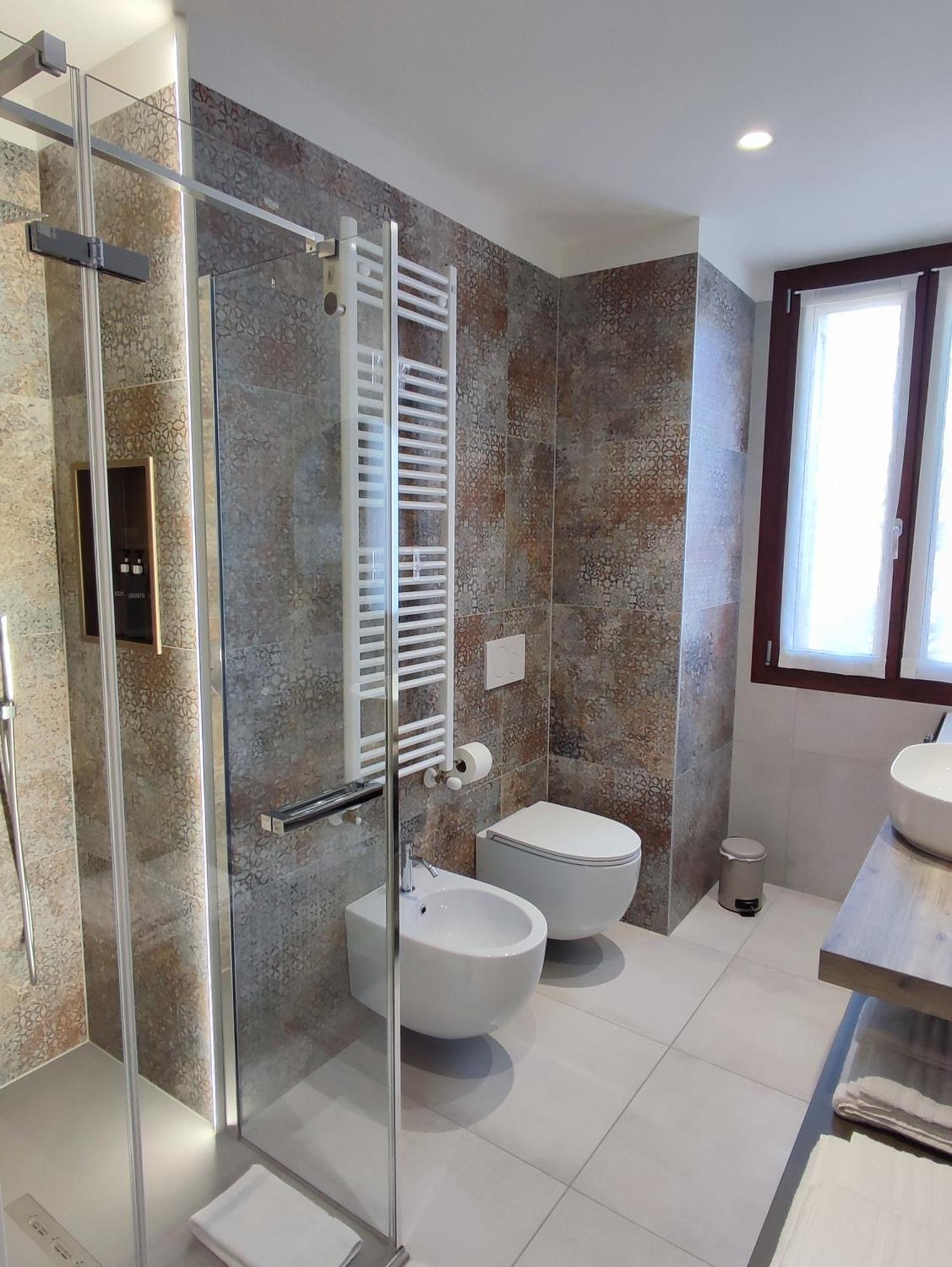 Al Ponte Design Apartment โกเนลยาโน ภายนอก รูปภาพ